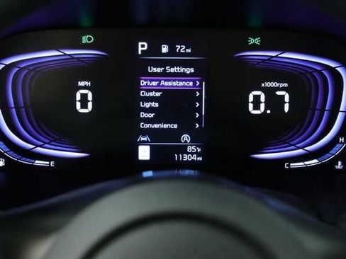 Used 2025 Kia Soul LX w/ LX Technology Package FWD image 14