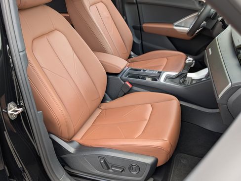 Used 2024 Audi Q3 2.0T Premium Plus w/ Premium Plus Package AWD/4WD image 21