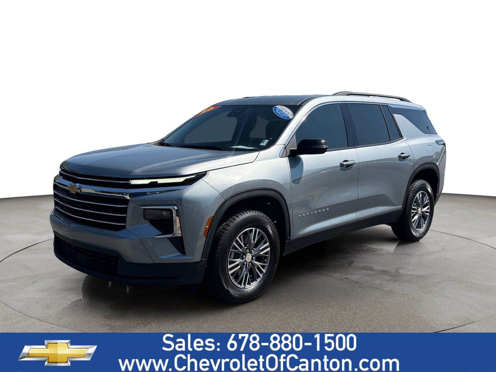 Used 2026 Chevrolet Traverse LT FWD image 1