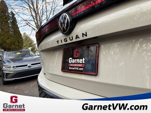 New 2026 Volkswagen Tiguan SE R-Line image 20