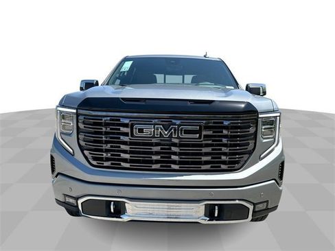New 2025 GMC Sierra 1500 Denali Ultimate image 3
