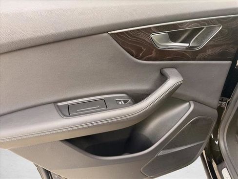 Used 2023 Audi Q8 Premium Plus w/ Premium Plus Package image 10