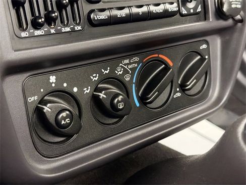 Used 2000 Plymouth Prowler Base image 13