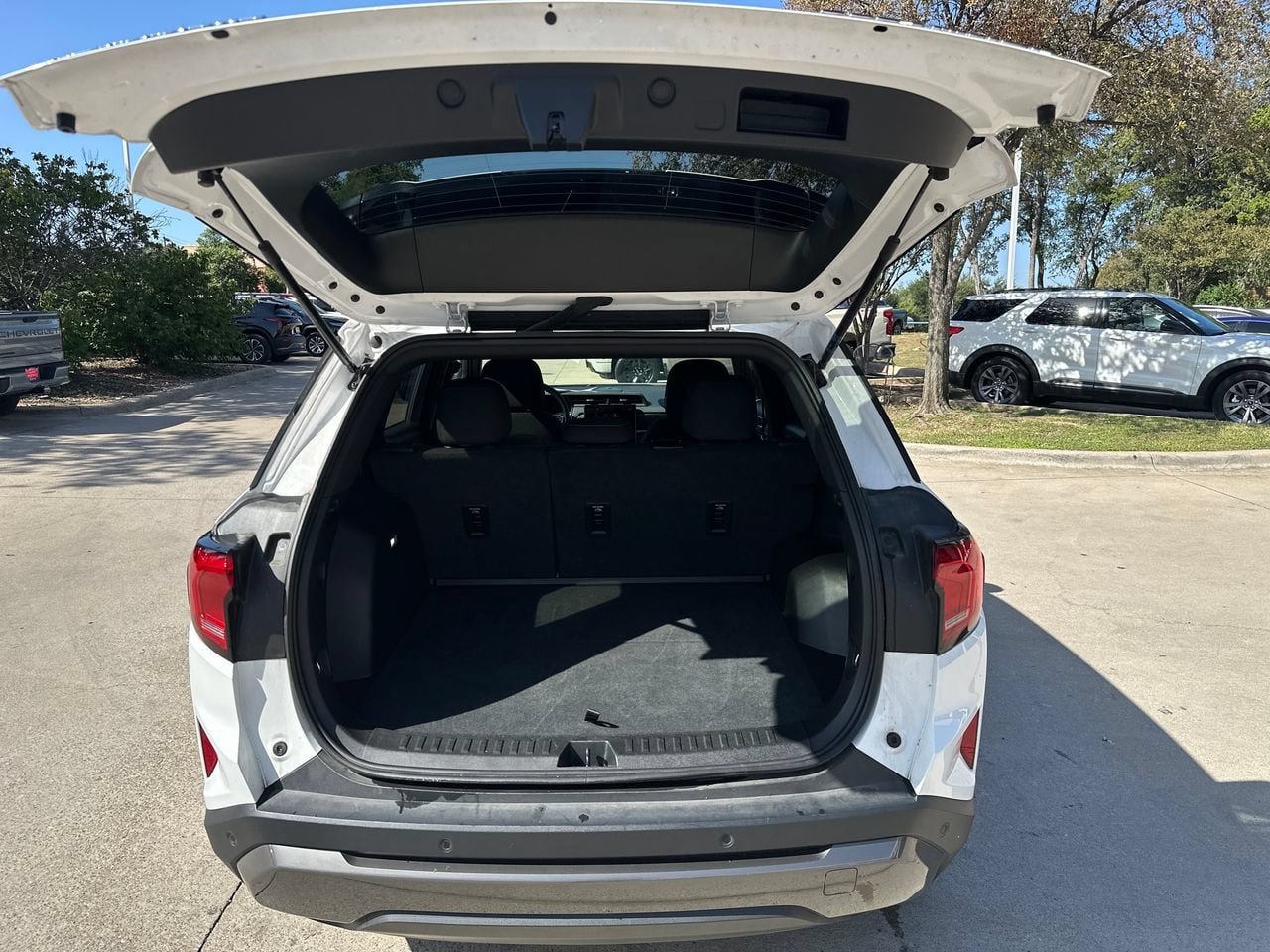 Used 2026 GMC Terrain Elevation FWD image 25