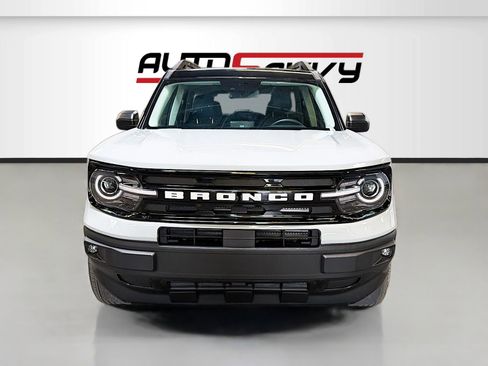 Used 2022 Ford Bronco Sport Outer Banks w/ Tech Package AWD/4WD image 2