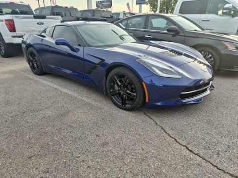 Used 2017 Chevrolet Corvette Stingray Coupe w/ 1LT RWD image 25