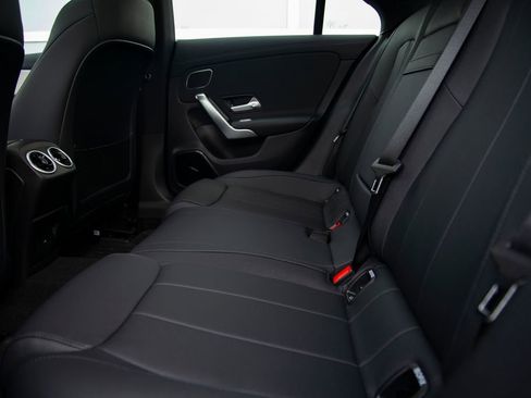 Used 2026 Mercedes-Benz CLA 250 4MATIC image 13