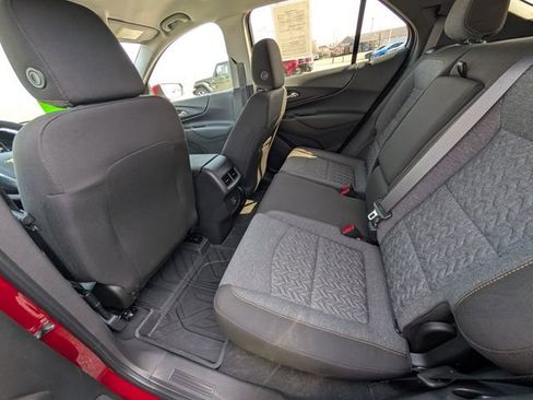 Used 2023 Chevrolet Equinox LT FWD image 11