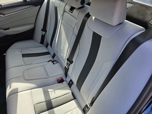 Used 2023 BMW M5 w/ Executive Package image 15