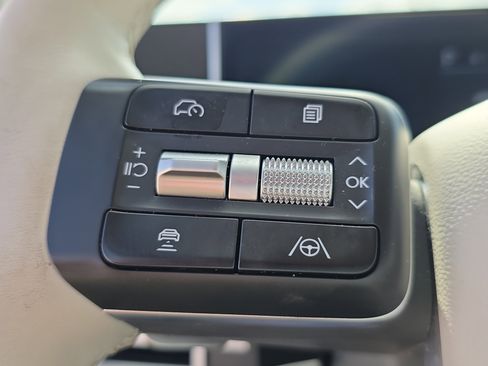 Used 2026 Hyundai Santa Fe SEL FWD image 27