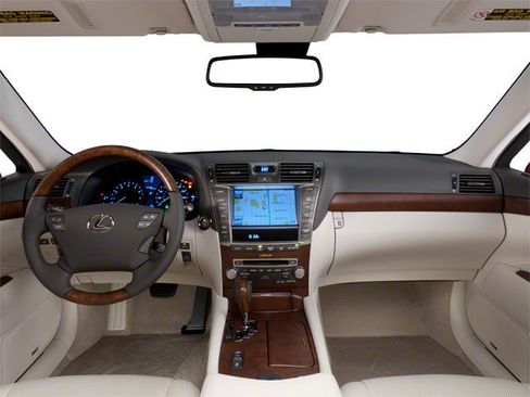 Used 2010 Lexus LS 460 RWD image 7