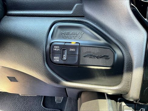 Used 2024 RAM 2500 Laramie w/ Night Edition AWD/4WD image 37