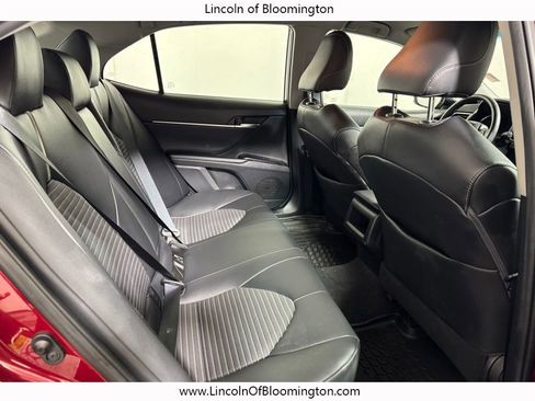 Used 2018 Toyota Camry SE image 13