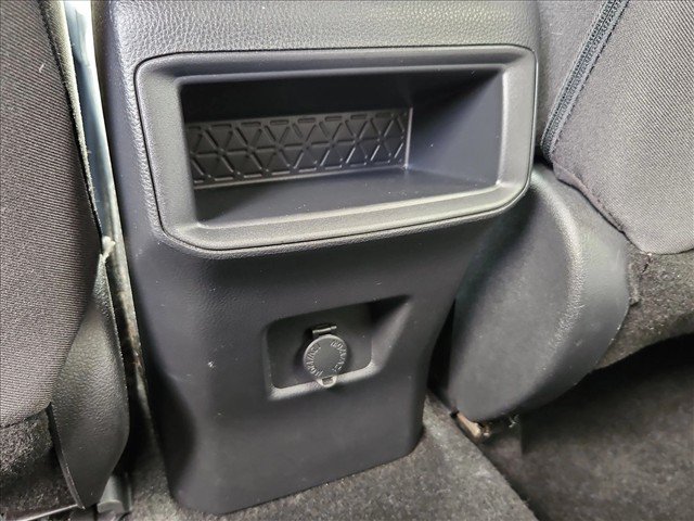 Used 2020 Toyota RAV4 LE FWD image 17