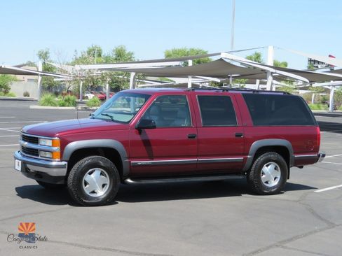 Used 1999 Chevrolet Suburban 4WD w/ Preferred Equipment Group 3 image 9