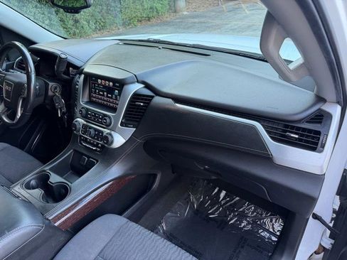 Used 2019 GMC Yukon XL SLE w/ HD Trailering Package AWD/4WD image 25