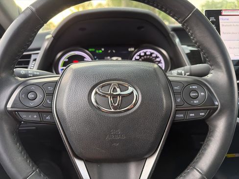 Used 2024 Toyota Camry XSE w/ Navigation Package FWD image 8