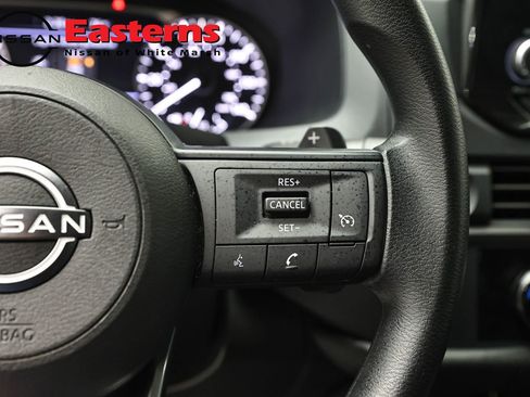 Used 2024 Nissan Pathfinder S AWD/4WD image 16