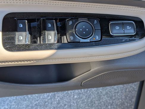 Used 2023 Lincoln Corsair Standard w/ Equipment Group 101A image 14