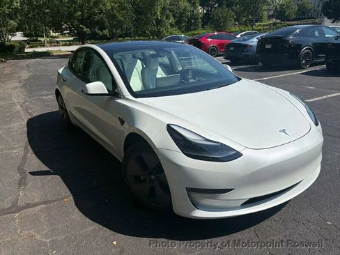 Used 2023 Tesla Model 3 Standard Range RWD image 4