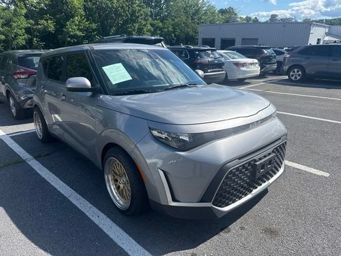 Used 2025 Kia Soul S FWD image 1