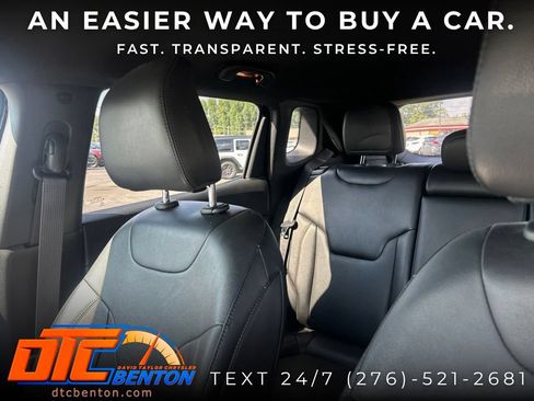Used 2023 Jeep Compass Limited AWD/4WD image 9