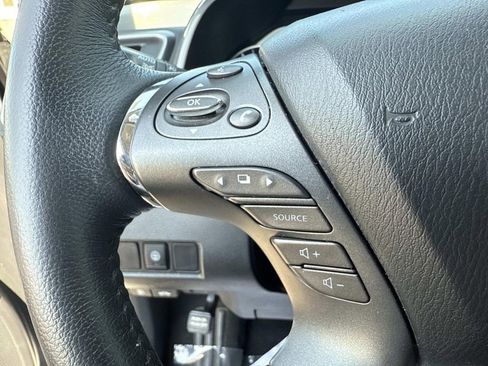 Used 2024 Nissan Murano SV image 16