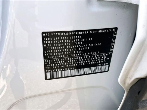 Used 2019 Volkswagen Tiguan SE image 36