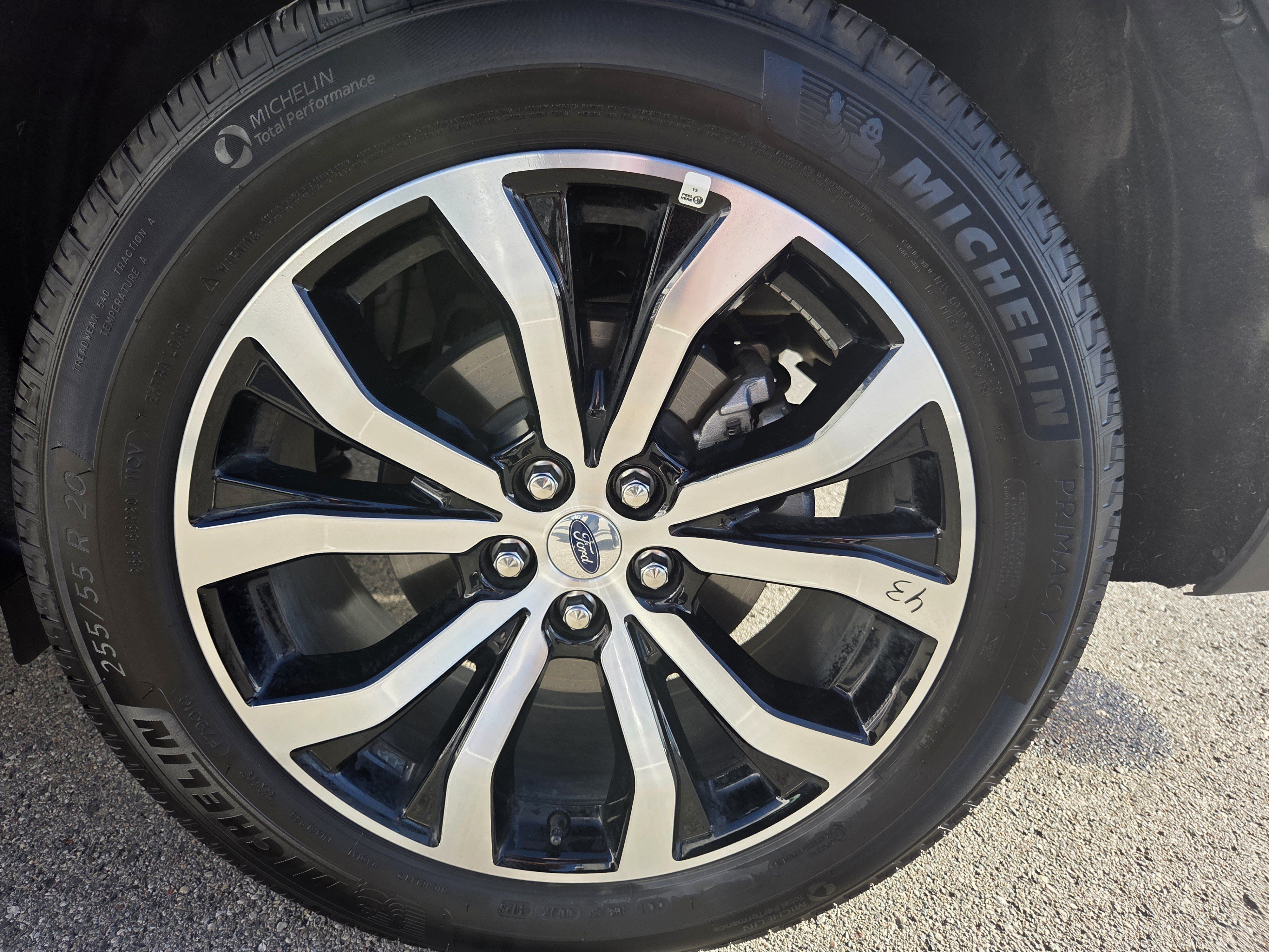 Used 2025 Ford Explorer ST-Line AWD/4WD image 10