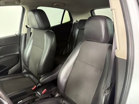 Used 2019 Buick Encore Preferred FWD image 12