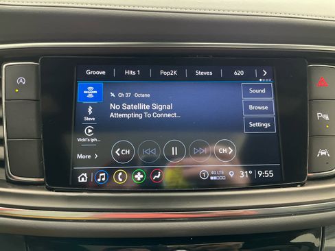 Used 2023 Buick Enclave Essence w/ Experience Buick Package image 32