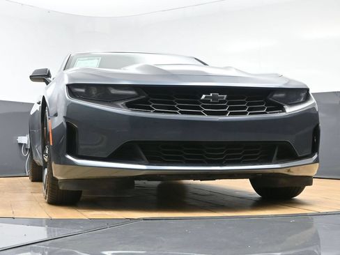 Used 2023 Chevrolet Camaro LT RWD image 44