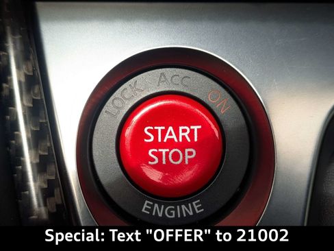 Used 2024 Nissan GT-R Premium w/ Premium Interior Package AWD/4WD image 33