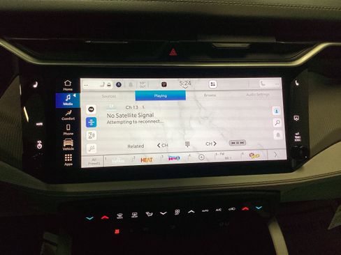 New 2026 Jeep Cherokee Limited AWD/4WD image 26