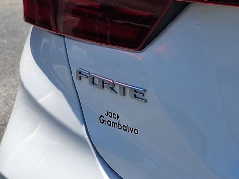 Used 2022 Kia Forte GT-Line w/ GT-Line Technology Package FWD image 12