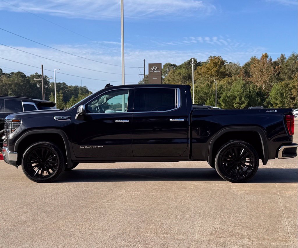 Used 2025 GMC Sierra 1500 SLT AWD/4WD image 14