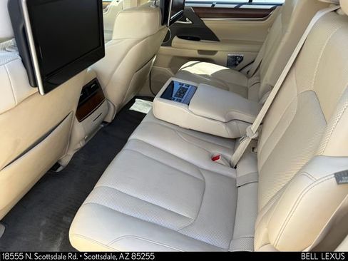 Used 2018 Lexus LX 570 4WD w/ Luxury Package image 9