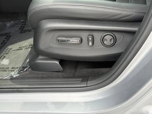 Used 2024 Honda CR-V EX-L image 19