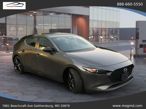 Used 2024 MAZDA MAZDA3 s FWD image 2