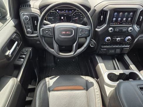 Used 2022 GMC Sierra 1500 AT4 w/ AT4 Premium Package AWD/4WD image 16