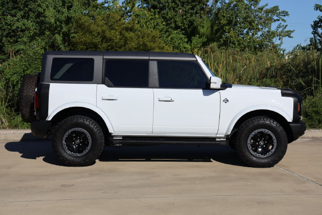 Used 2022 Ford Bronco Outer Banks AWD/4WD image 4