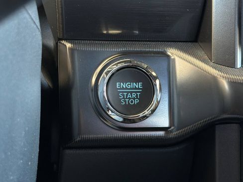 Used 2025 Ford F150 Lariat w/ Equipment Group 501A Mid AWD/4WD image 25