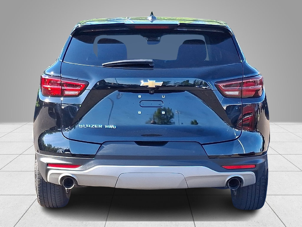 Used 2025 Chevrolet Blazer LT AWD/4WD image 7