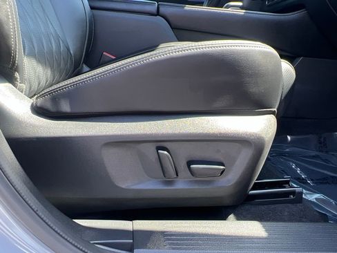 Used 2023 Nissan Rogue Platinum w/ Platinum Premium Package FWD image 33