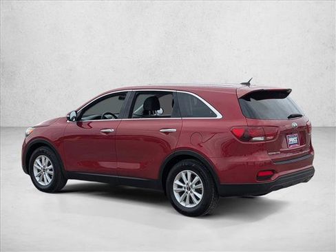 Used 2020 Kia Sorento LX image 8