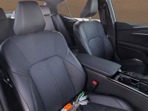 Used 2025 Toyota Camry XSE image 31