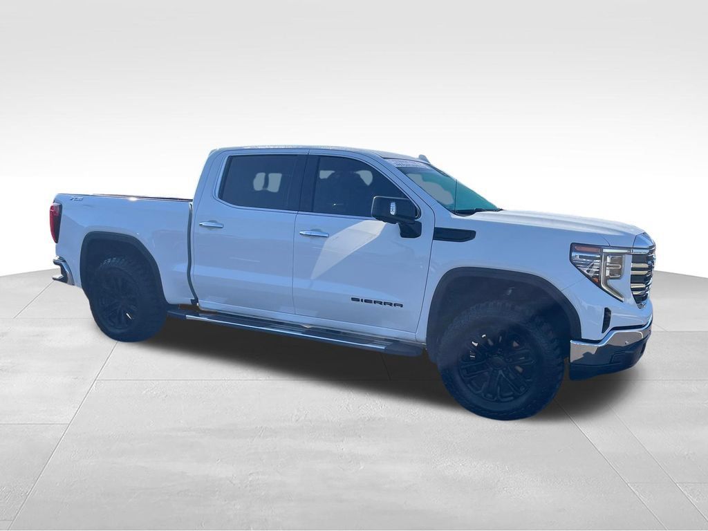 Used 2024 GMC Sierra 1500 SLT w/ SLT Premium Plus Package AWD/4WD image 7