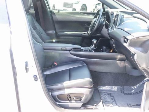 Certified 2024 Lexus UX 250h FWD image 19
