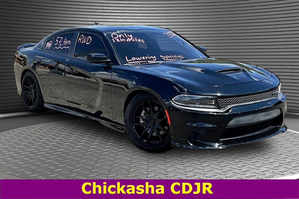 Used 2022 Dodge Charger R/T w/ Plus Group RWD image 3
