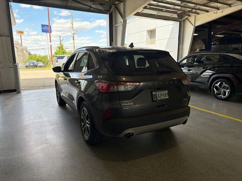 Used 2020 Ford Escape SEL FWD image 4